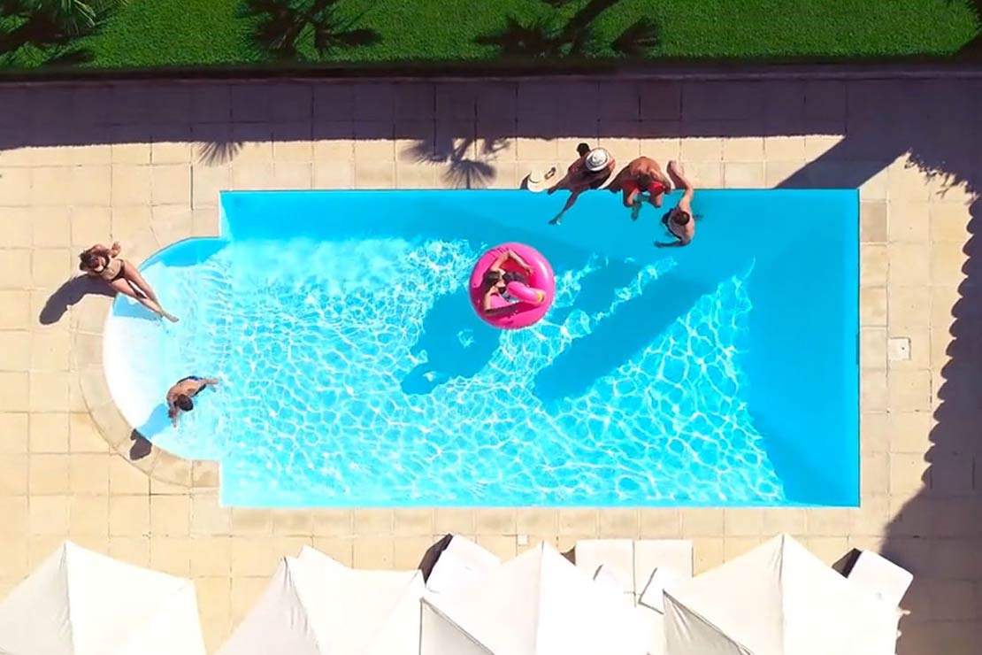 Location maison luxe en Beaujolais : Piscine au sel